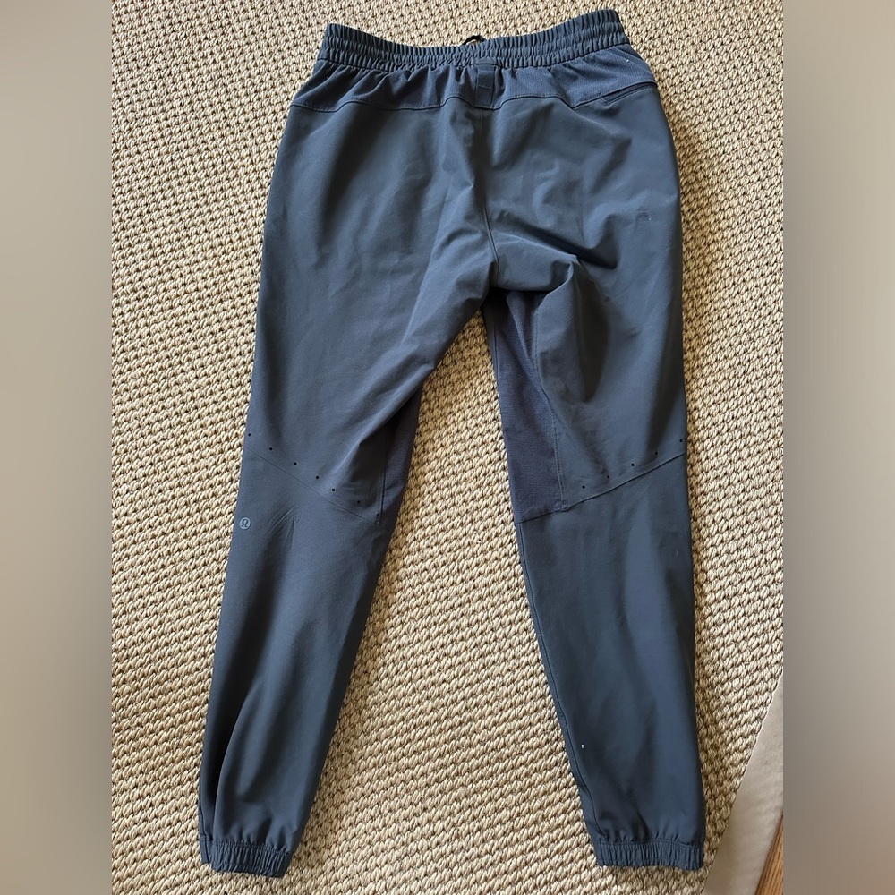 Lulu lemon athletic jogger